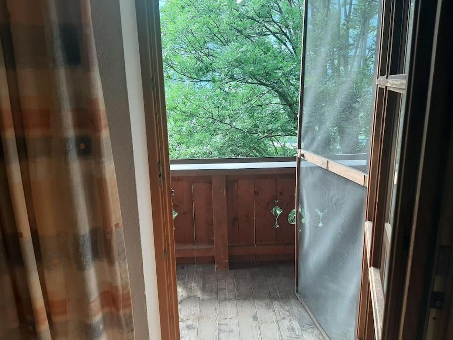 Alpine With Exceptional View Apartment